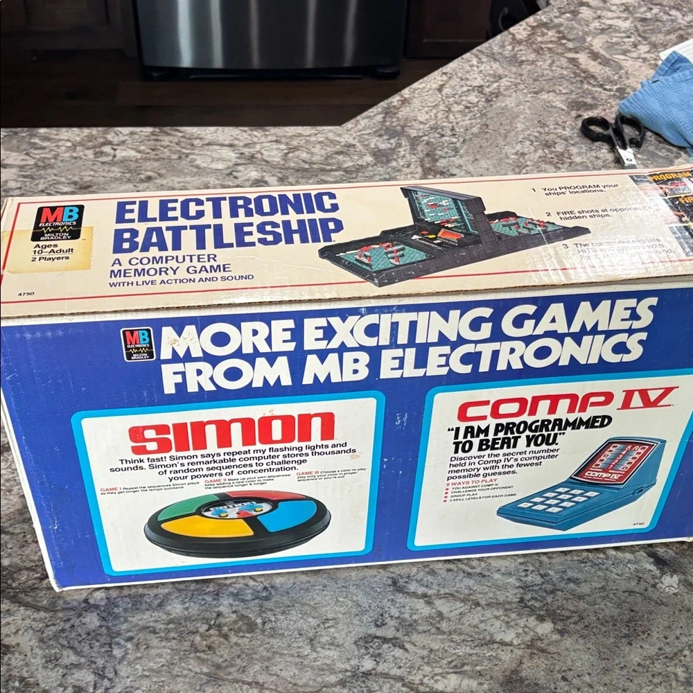 Milton Bradley Electronic Battleship Set 4750 Tested Working In Box